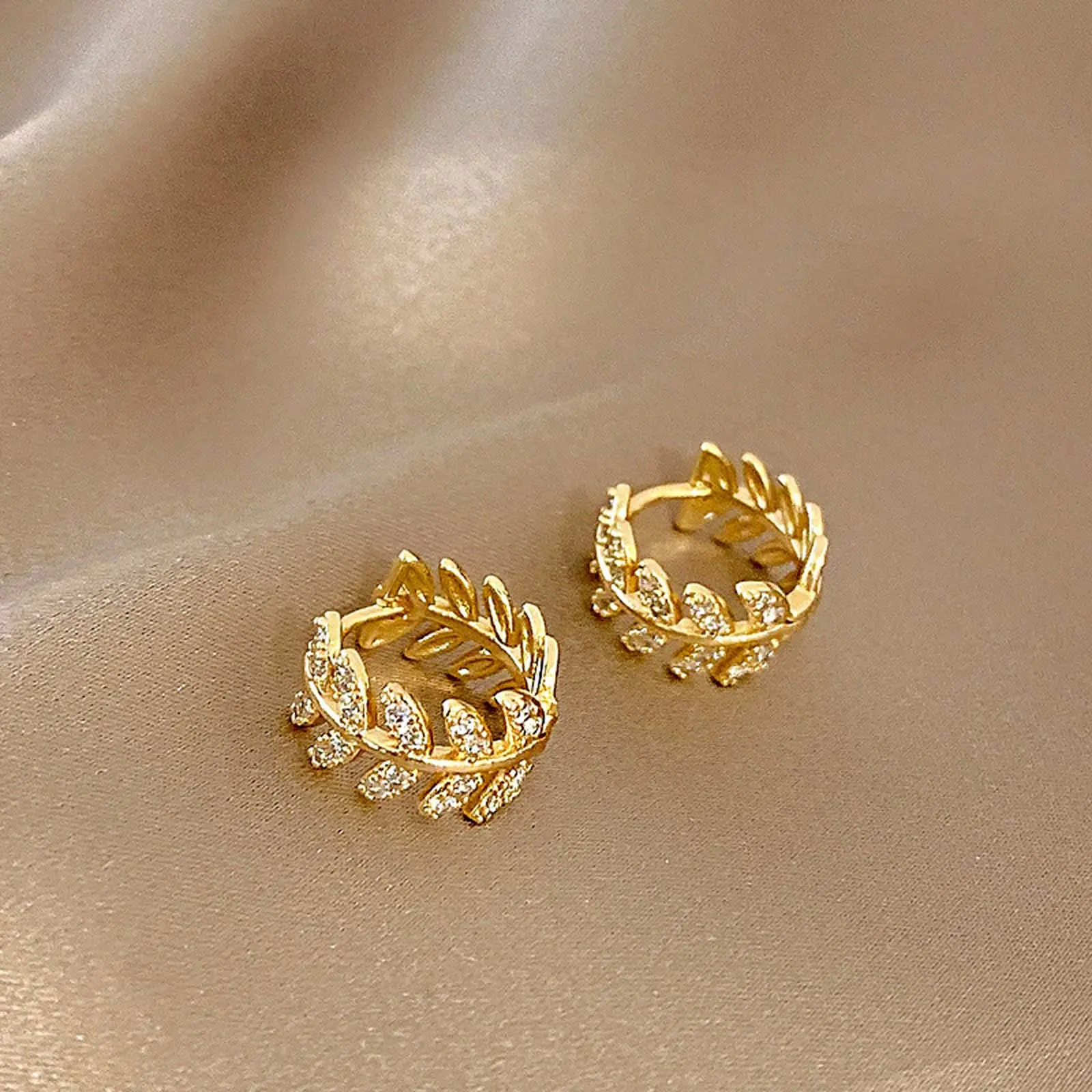 Women's Elegant Minimalist Golden Zircon Leaf Stud Earrings, Lightweight Artificial Gemstone Jewelry, Fashion Accessories, Elegant Minimalist Earrings, Stud Earring Jewelry