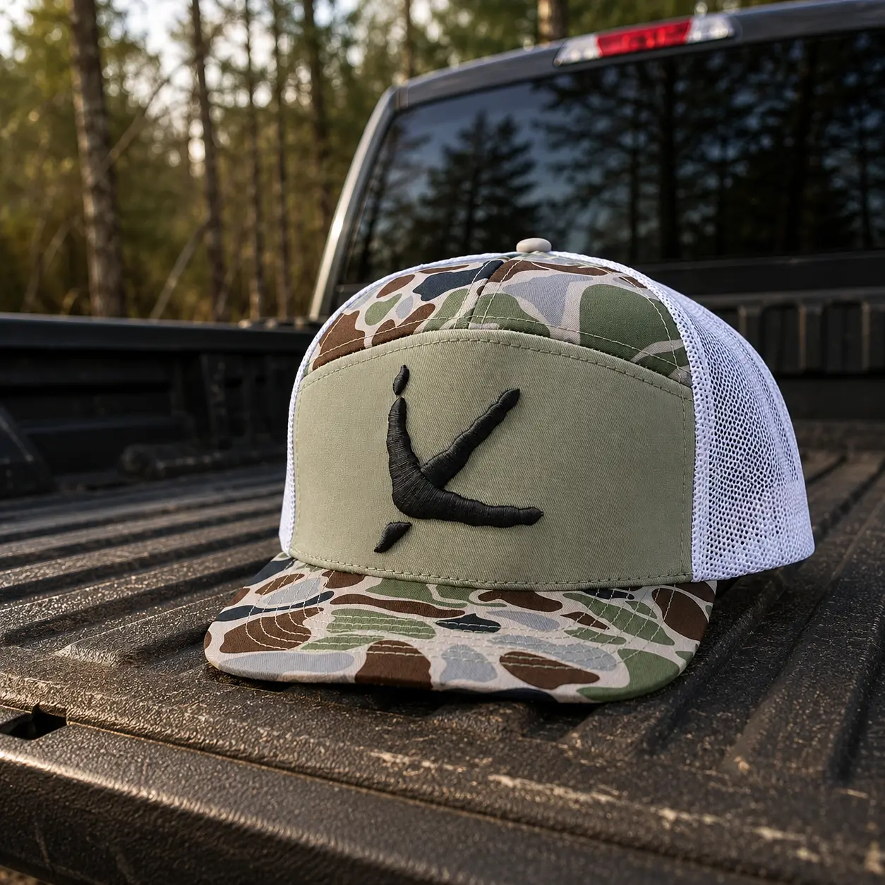 Timber Track Duck Camo Trucker Hat for Men, Mesh Snapback Hunting Cap, Outdoor Fishing Hat, Adjustable Camouflage Baseball Cap