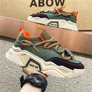 Trendy men's casual sports shoes with color-block splicing design, fashionable and stylish color contrast, thick-soled, comfortable and lightweight men's board shoes, suitable for running, sports and daily wear