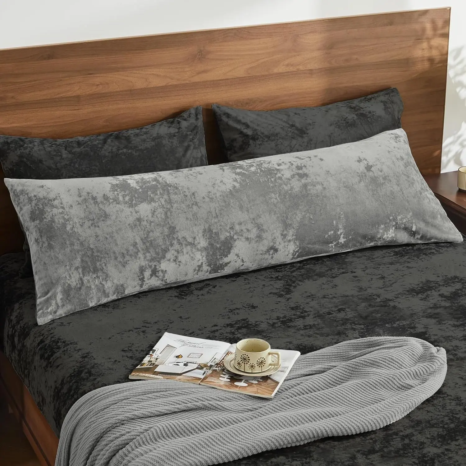 1pc ultra soft crystal velvet zipper pillowcase, no pillow core, luxurious and comfortable warm Bedding pillowcase with zipper, multiple colors to choose from