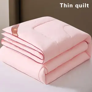 Quilt, silk, cotton quilt core is solid color quilt in spring and autumn, light and thin double quilt, household quilt core, hotel quilt core, 6 kg heavy quilt, super soft quilt core.