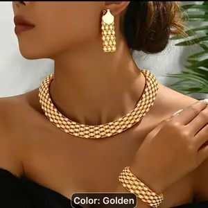 Luxury chains set