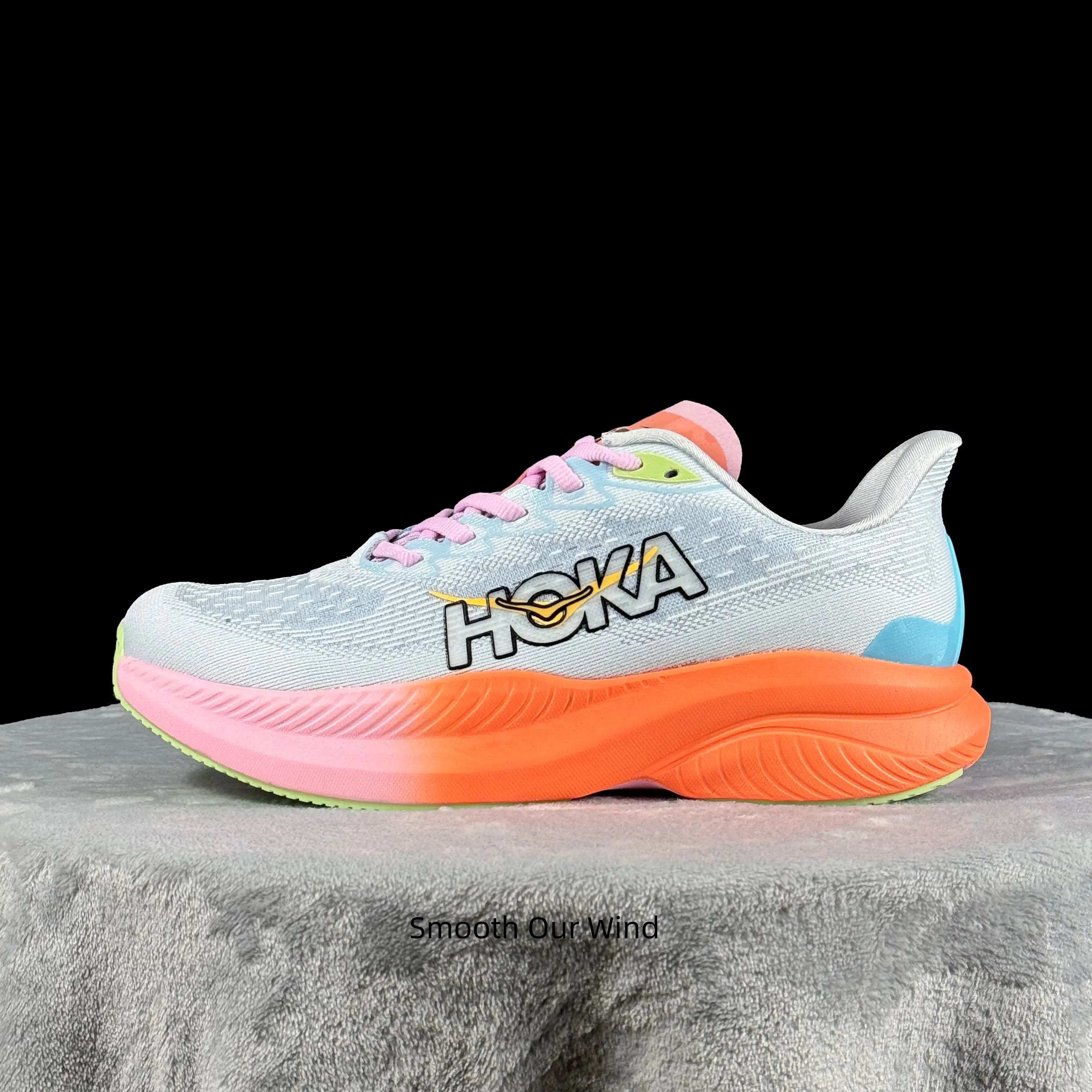 Fresh Pastel Gradient Knit Pink Laces Low Cut Performance Trainers, Curved Thick Cushion Lightweight Running Sneakers For Gym & Long Distance Jogging #FitnessShoes #RoadRunning #DailySportKicks
