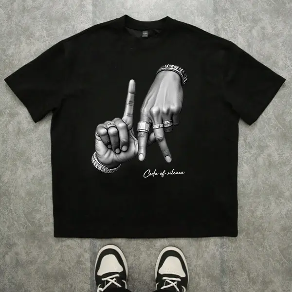 Menswear Top, Men's Loose-Fit Round Neck Shortsleeve Hip-Hop Streetwear T-Shirt - TikTok Popular, Black-and-White Hand Gesture Art Graphic, Realistic Hand Print With Ring and Bracelet Details, Retro Y2K Urban Fashion, Tshirt tiktokshopspringglowup,summerv