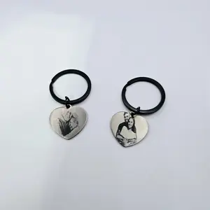 Keychain engraved with photo, name or date. Stainless steel.