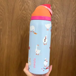 [Flash Sale] Owala Trending Silly Goose 32oz Freesip Stainless Steel Water Bottle, Suitable For Travel, Daily Use, Gift For Her