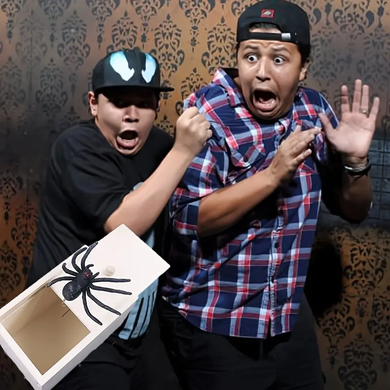 Scary Spider Box, realistic and terrifying gift box, adult prank novelty gift, suitable for Halloween, Christmas, April Fool's Day, and graduation party gifts.