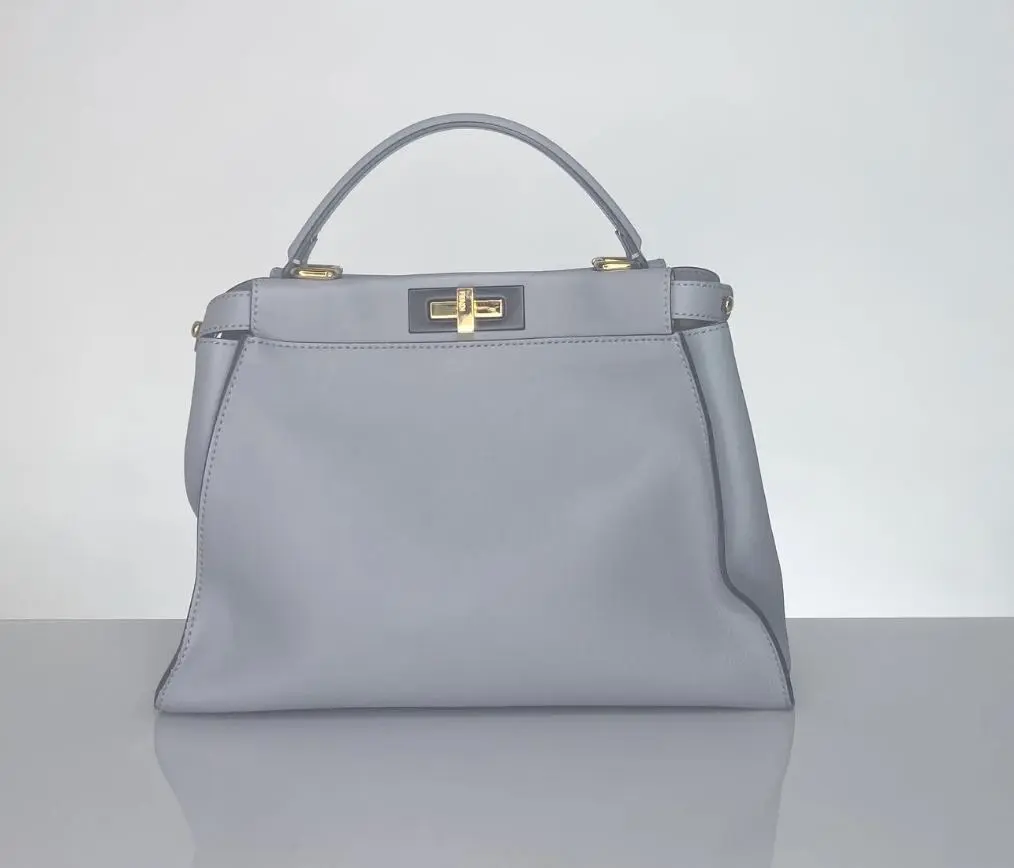 Pre-owned FENDI Calfskin Leather Shoulder Bags Peekaboo Medium