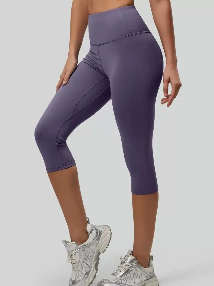 Women's 17in High-Waisted Seamless Hidden Pleat Sports Capri Pants - Female Clothing, Everyday Active, Navy Blue/Ruby Red, Sporty Chic, Elastic, Glute-Enhancing Fitness Yoga Bottoms