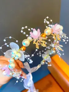 Mother's Day Gift Girls' Flower Pearl Headband, Cute Rainbow Stripe Hair Accessory, Sparkling Flower Headbands, Sweet Princess Crown for All Seasons, Random Color, Suitable for Girls