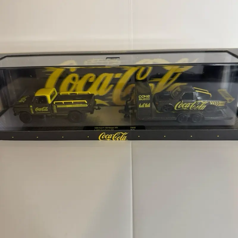 Collector's Edition Vintage Set 1969 Ford F-100 Ranger 4X4 & 1995 Ford Ranger XLT Pickup Trucks Model Cars Bundle - Choking Hazard Small Parts, For Display or Personal Use, Multipack
