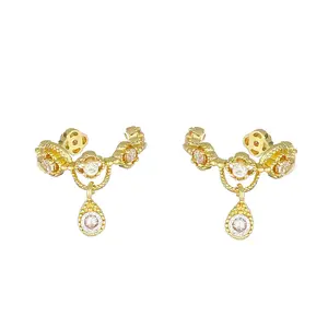 FlashyStudioNYC Gold Lace Ear Cuffs With Dangle Teardrop, No Piercing Gold Ear Cuffs, Gift for Girls, Retro Elegant Ear Cuff Clip On Earrings
