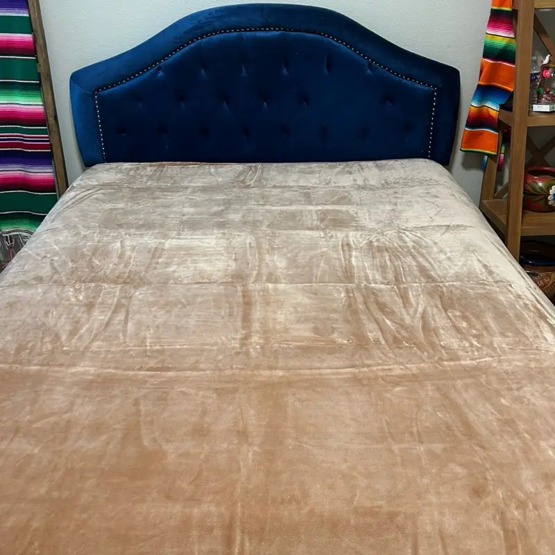 Light brown King Size Blanket Throw Light brown King Size Blanket Throw