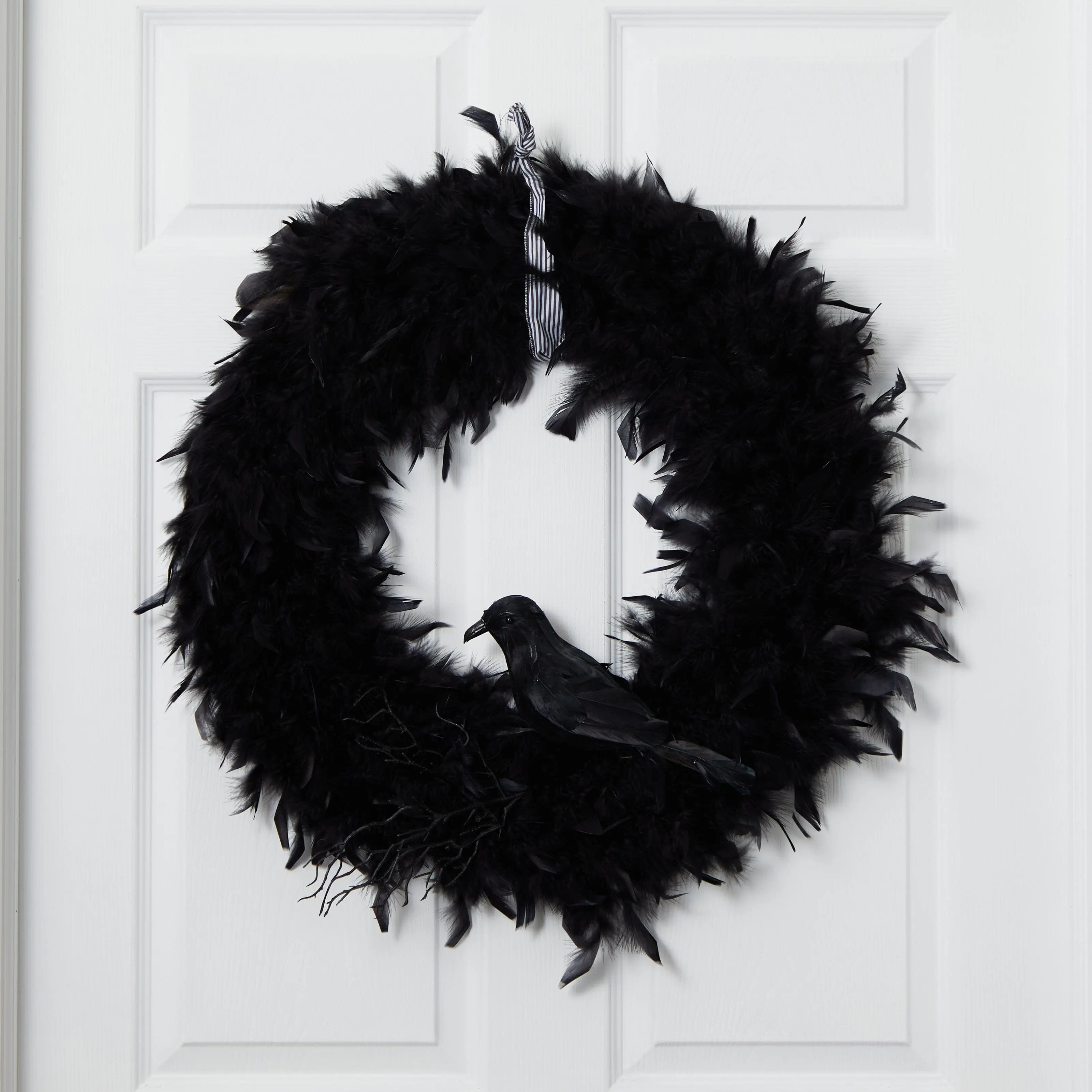 30-in Spooky Halloween Feathered Raven Wreath - Hanging Door Decor for Home Supplies, Festive Party Use, Halloween Fans