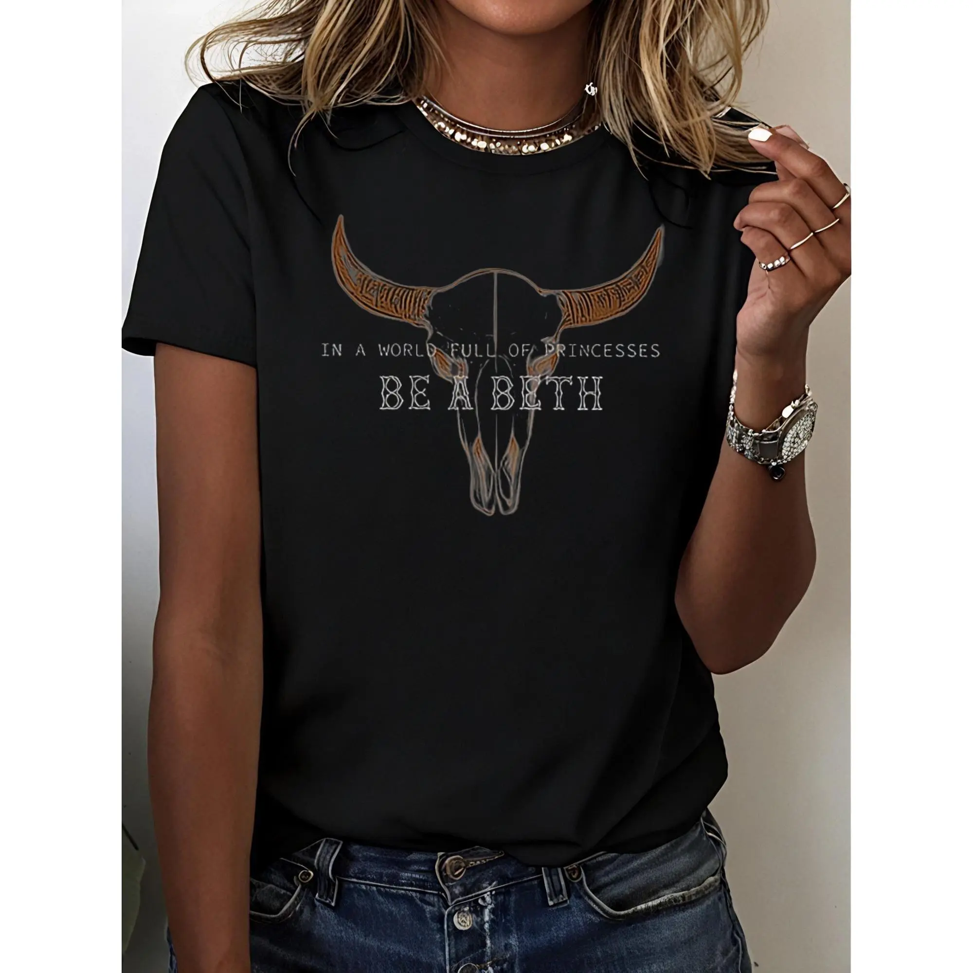 Women's Fitted Cotton Round Neck Top with "BE A BETH" Cartoon Graphic Print, Short-Sleeve Streetwear for Thanksgiving, Easter & Valentine's Day