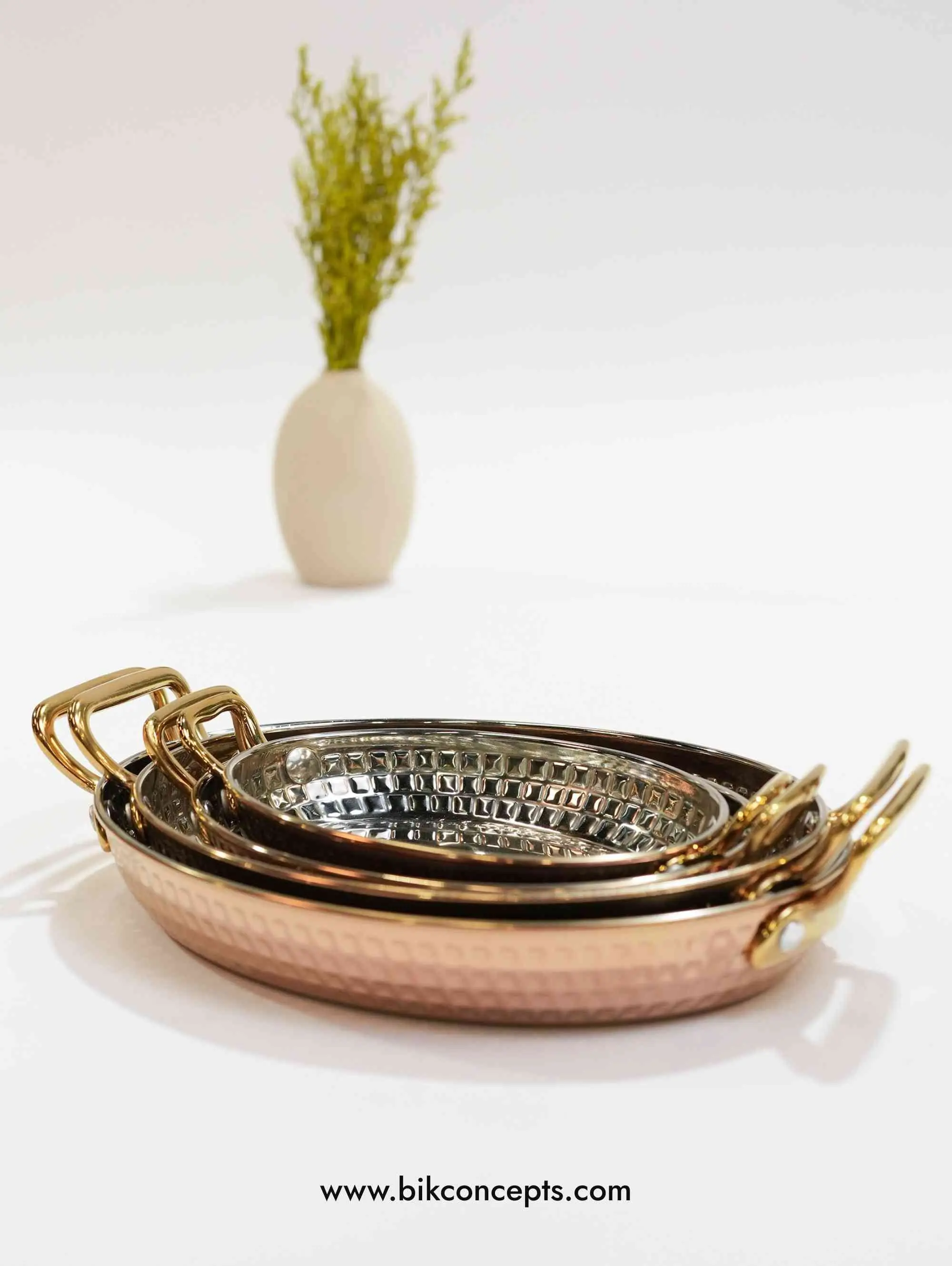 Hand-Hammered Sturdy Modern Boat Serving Dish Set - High-Luster SS Nesting Multi-Size Kitchenware Platters & Bowls, Set Pack