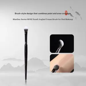 Single M192 Small Slope Blush Brush, Highlighter Makeup Brush for Face Contouring, Bamboo Series, Brightening Cosmetic Tool
