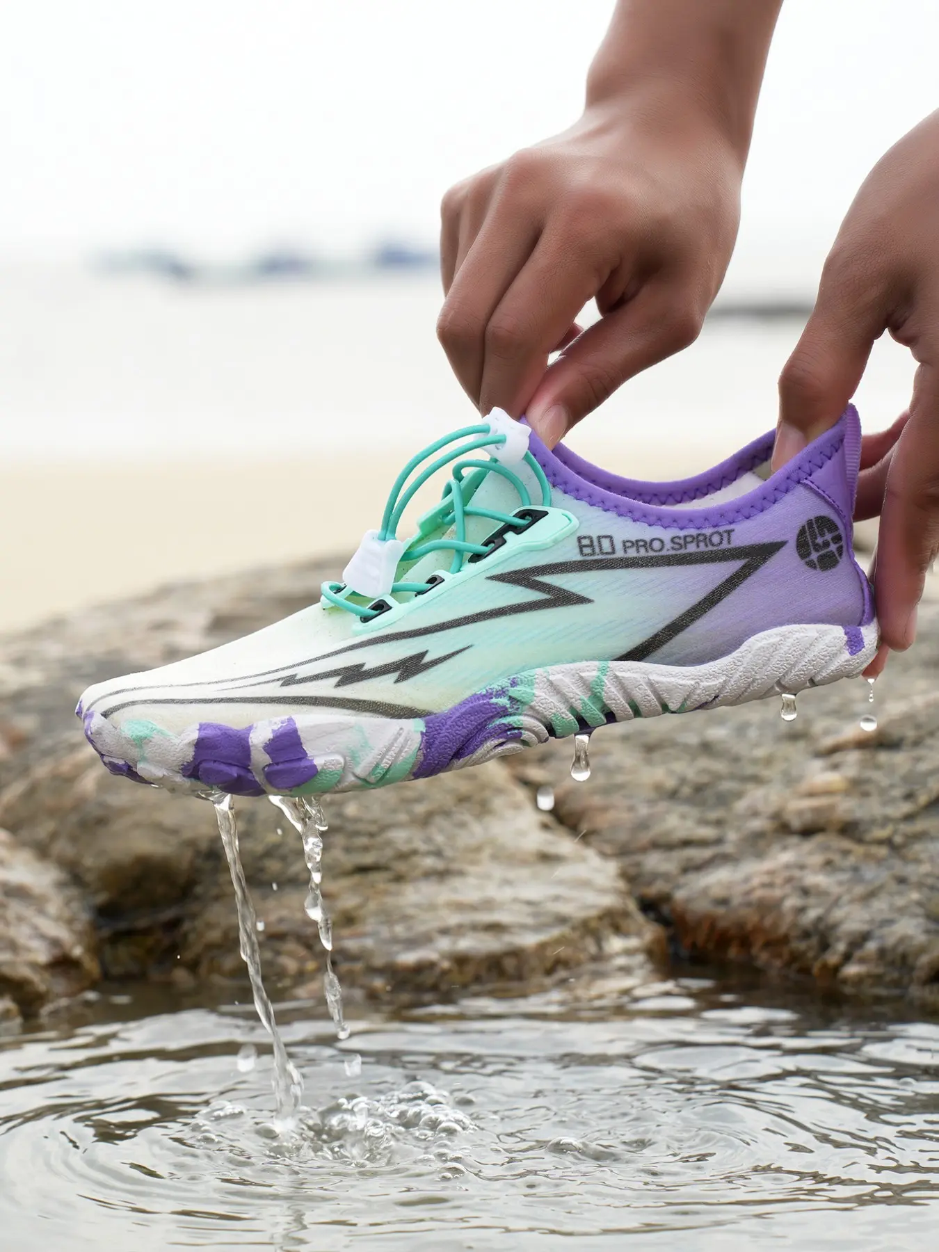 New Unisex Aqua Sporty Water Shoes, Quick-Dry Barefoot Sports Shoes, Ideal for Rivers Beach Pool Hiking Surfing Kayaking Camping, Comfortable Lightweight Design