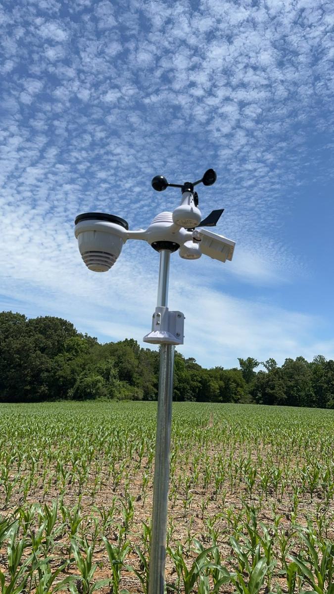 Item: Solar Charging, WiFi