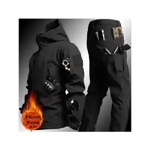 Men'S Two-Piece Tactical Outfit, Featuring a Lined Hooded Jacket And Pants, Designed to Be Windproof, Waterproof, And Durable, Equipped with Multiple Pockets, Suitable for Outdoor Activities in Autumn And Winter.