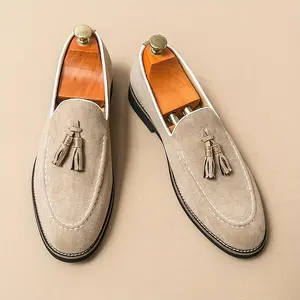 Men’s casual tassel loafers—breathable, lightweight slip-on shoes for business and office wear, suitable for spring, summer, and autumn.