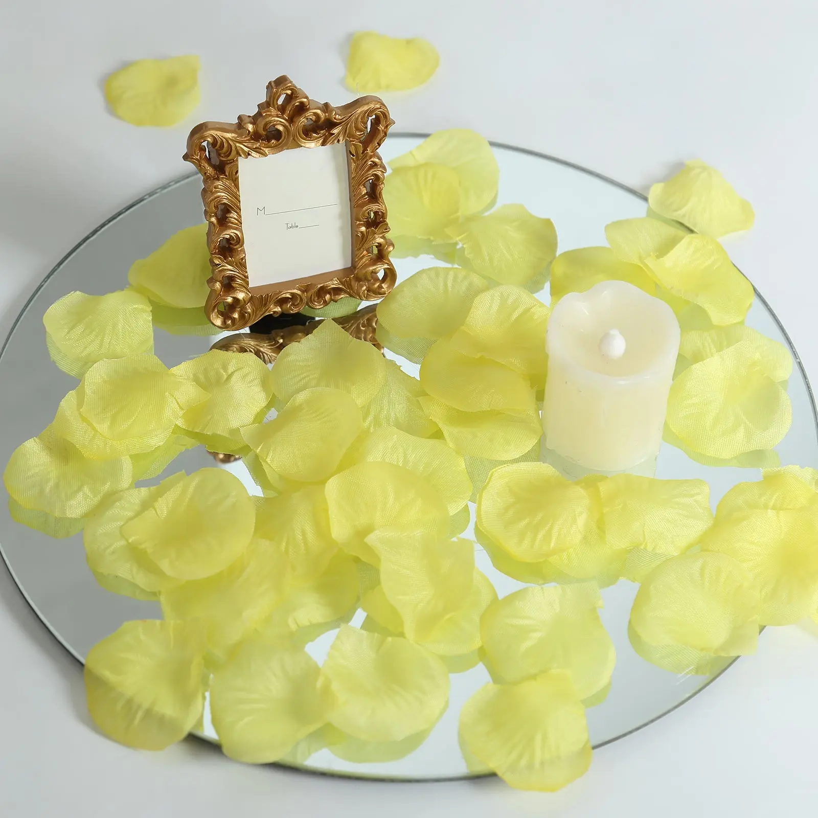 500-Pack Yellow Silk Round Rose Petals Confetti - Party Supplies, Decorations Supplies for Graduation, Engagement, Western Event Table & Floor Scatters