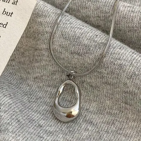 French Style Simple Daily Commute Versatile Asymmetrical Hollow Water Drop Pendant Stainless Steel Necklace, Dainty Necklaces, Unisex Fashion Design Jewelry, Dainty Fashion Jewelry