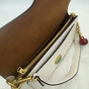 2026 NEW Women's stylish shoulder bag, lightweight crossbody bag with adjustable shoulder strap and metal buckle