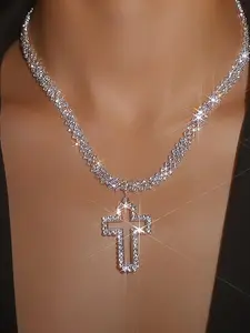 Rhinestone Decor Hollow Out Design Cross Pendant Necklace for Women, Fashion Jewelry for Party, Daily Clothing Decor, Exquisite Jewelry As Gift
