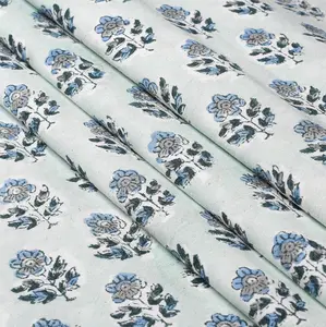 Embroidered Scalloped Cotton Placemats - Poppy Blue (Set of 4)