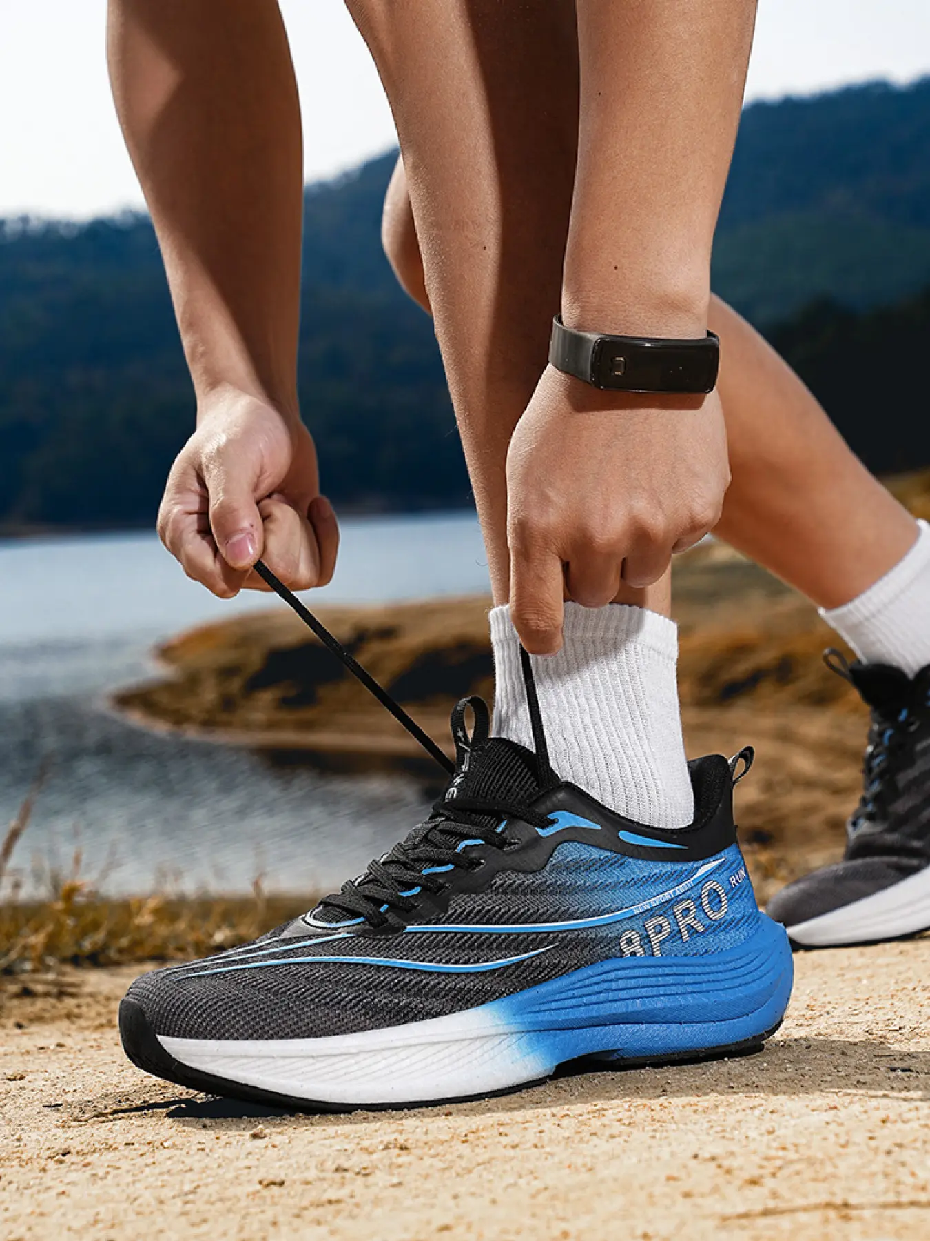 Unisex Breathable Gradient Carbon Plate Running Shoes, Light Elastic Non-slip Design For Outdoor Running And Long Distance Sports