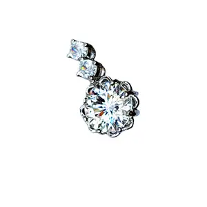 Moissanite diamond