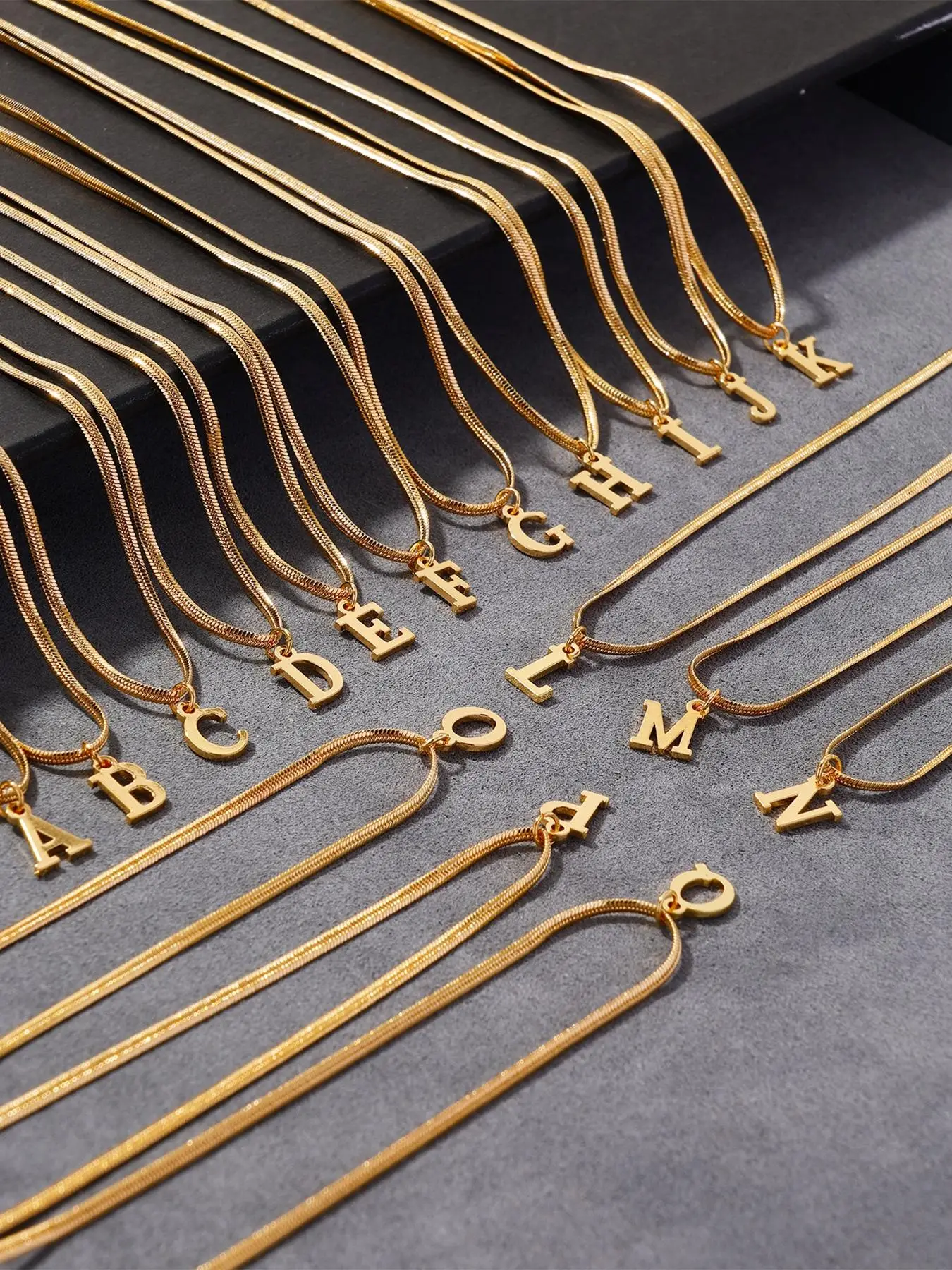 Fashion Alphabet Pendant, Metal Woven Chain Necklace for Women, Minimalist Collar Necklace for Gift, Stainless Steel Jewelry