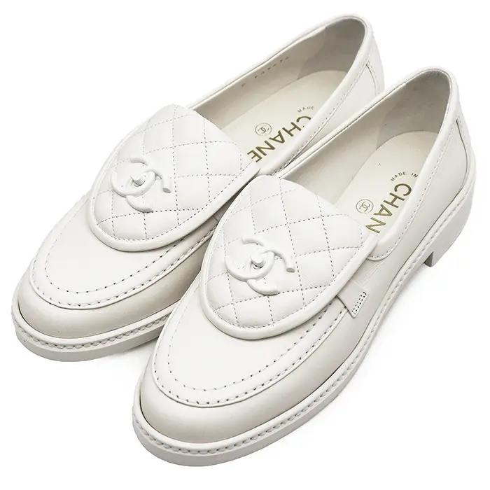 Pre-owned CHANEL Lambskin Small Leather Goods Loafers