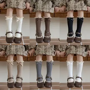 A Pair of Comfortable Girls' Socks with Floral Lace, Soft And Elastic, Featuring a Bow at The Heel, Perfect for Sweet Spring And Autumn Outfits for Girls