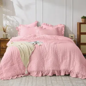 Pink Seersucker King Comforter, 3 a Bag Comforter, Lightweight  Fluffy Sets King for with 1 Ruffle Comforter and 2 Ruffle Pillowshams