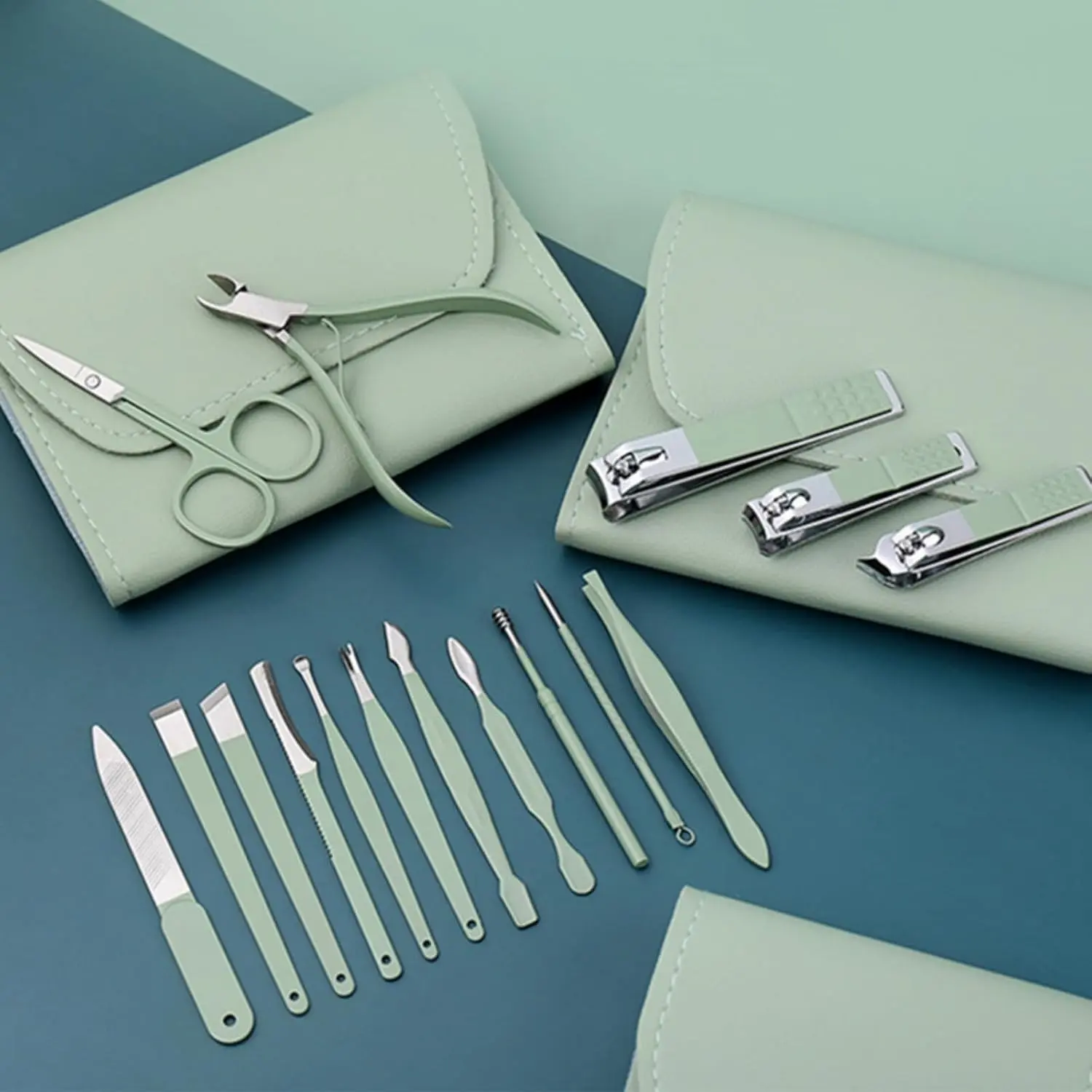 Manicure Set Professional, Nail Clippers, Pedicure Kit, 16 in 1 Grooming Kit Stainless Steel, Toenail Scissors Tools with Luxurious Leather Travel Case for Men Women Mint Upgraded Version