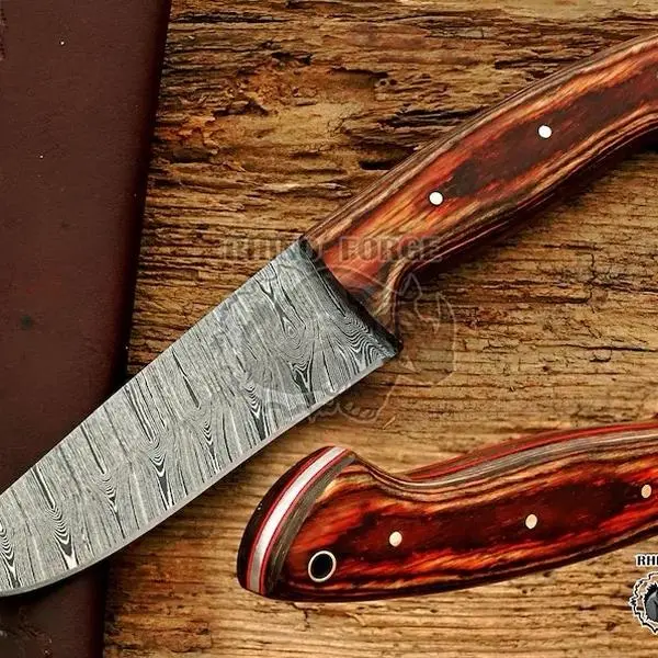 Handmade Damascus Knife with Leather Sheath - Perfect for Kitchen and Outdoor Use