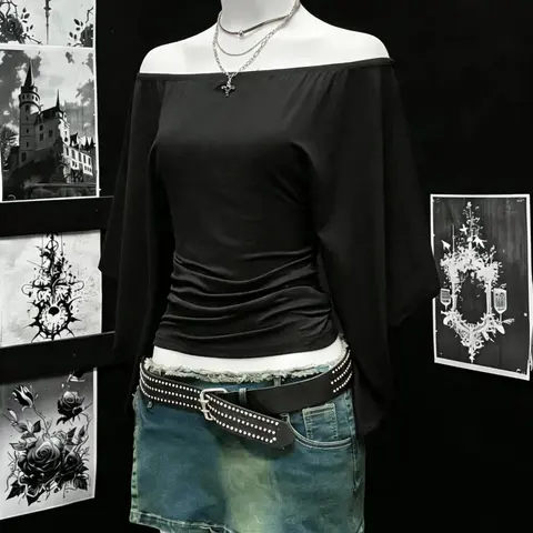 Women's Gothic Fashion Style Off-Shoulder Batwing Sleeve Ruched Top, Y2K Streetwear Fitted T-Shirt, Solid Color, Body-Hugging Casual Wear