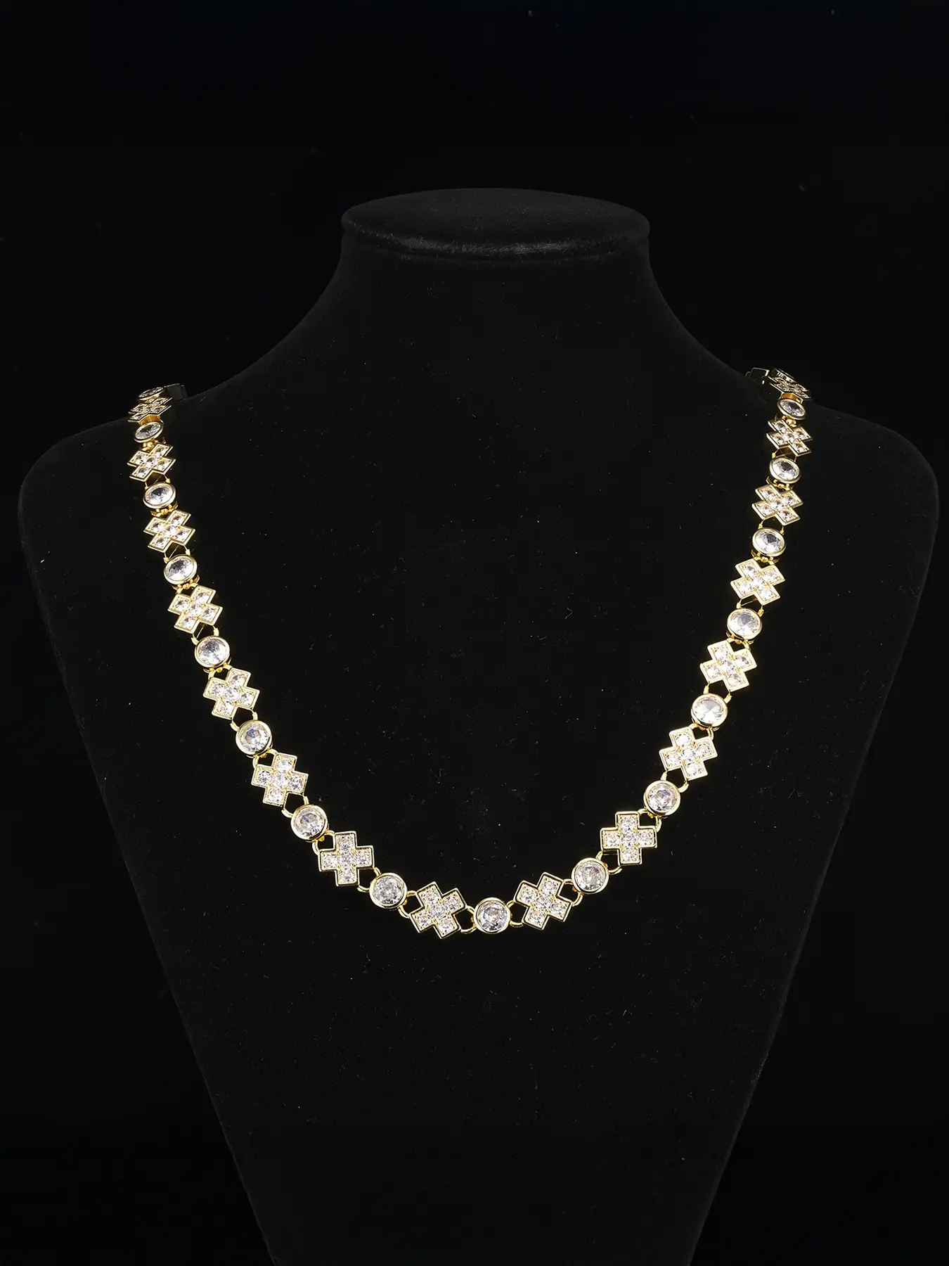 ICED CHICS Cross-shaped round Zircon necklace, hip-hop jewelry accessory, the best choice for Valentine's Day gift