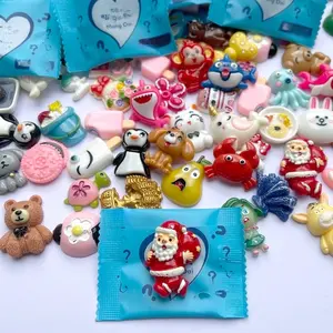 Cute Mini Surprise Blind Bag Set, 20 Pieces Random Cute Items, Perfect Gift Decoration DIY, Ideal for All Occasions