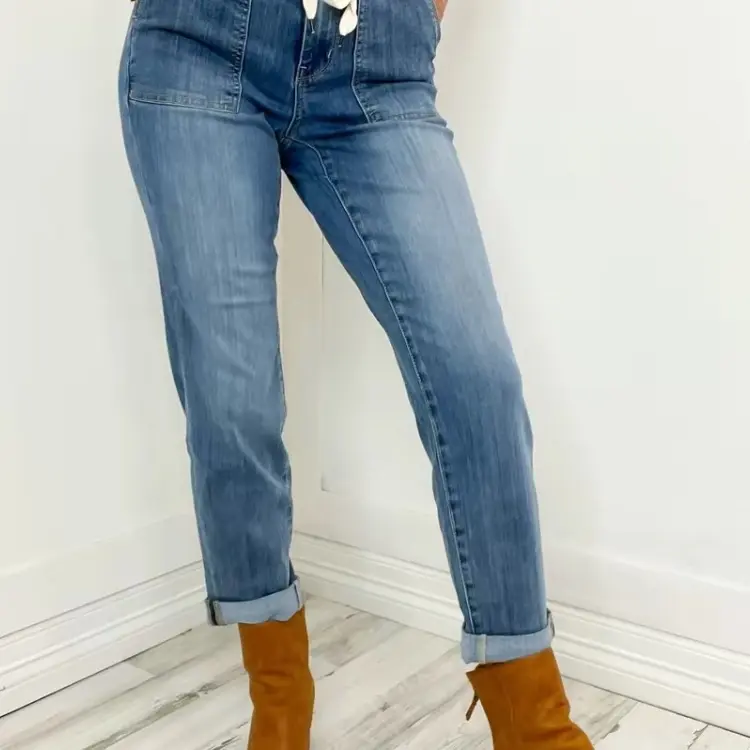 Judy Blue Denim Joggers. Judy Blue comfort and style. Women’s jeans. Jogger jeans. Bottom Womenswear Streetwear Comfortable Everyday Pants Basic