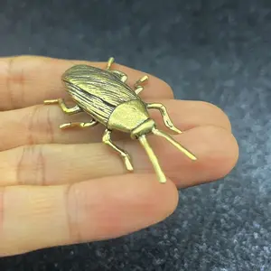 Creative Brass Insect Cockroach Tea Pet, Solid Brass Prank Craft, Collectible Ornament, Unique Artistic Decorative Figurine, Home Decor, Sculpture
