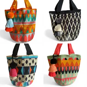 Wayuu XL Handwoven Tote Bag Inner lining, sliding and ornament (pompom)