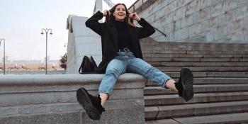 Women's Slip On Walking Shoes Lightweight Breathable Mesh Sneakers Comfortable Athletic Tennis Shoes for Nursing Work Casual