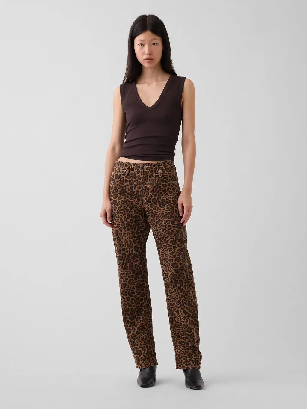 Gap Women's Mid Rise Straight Taper Leopard Jeans