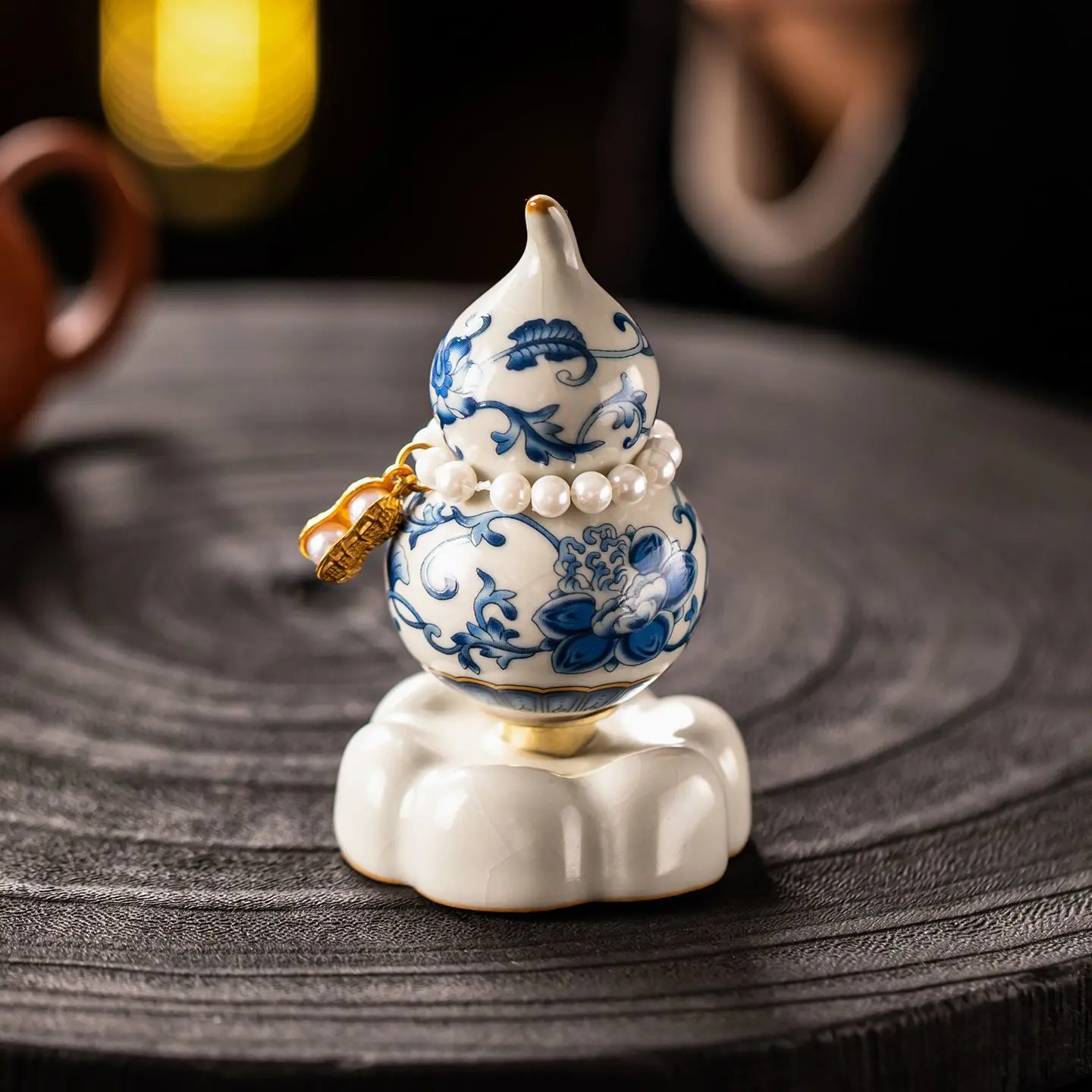 Ru Kiln Gourd Tea Ornament Twisted Lotus Pattern Rotatable Cultivable Tea Pet Decor Creative Peanut Shaped Ceramic Craft Exquisite Desktop Tea Tray Decoration Vintage Chinese Style Home Tea Room Tabletop Art Ornament Elegant Leisure Tea Accessory Stylish