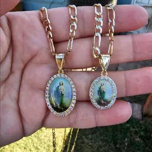 san judas tadeo round Dimond necklace