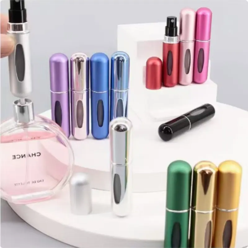 Single-Unit 5ML Perfume Bottle, Plastic Shell, Multiple Colors Available, Travel Perfume Container, Ideal for On-The-Go Use, Containers with Lids