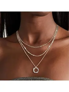 Circular square pendant three-layered layered necklace - trendy twisted chain collar chain for ladies